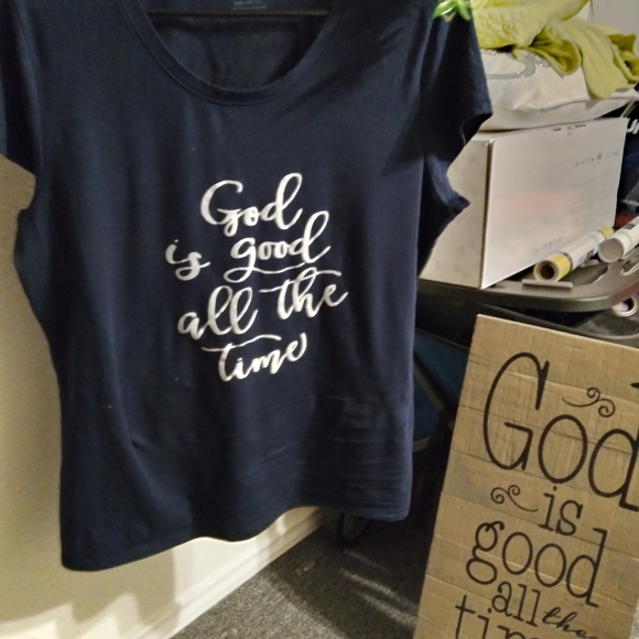 T shirts woman's , men, and children any size - Picture 2 of 8